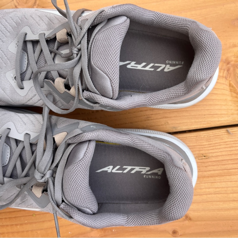 Altra Light Gray Running Shoes - Picture 5 of 10
